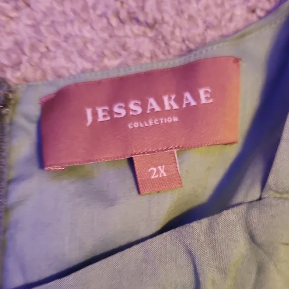 JessaKae Green Ruffled Tiered Sundress with Puff Sleeves - Picture 2 of 3